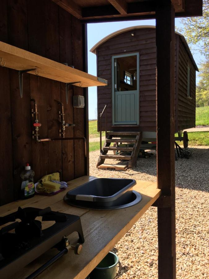 The Shepherds Hut At The Shippen, Tiphayes Honiton Exterior foto